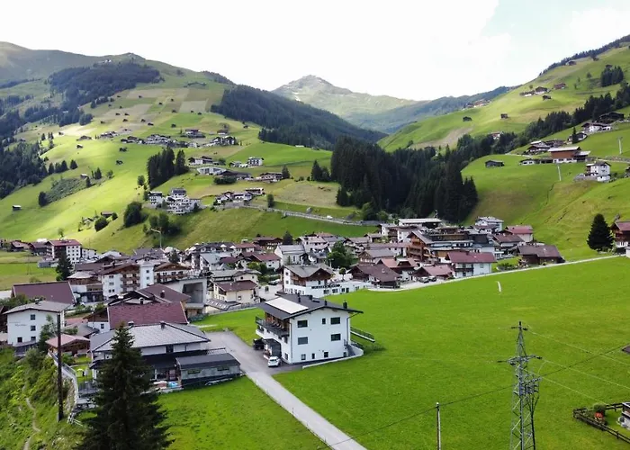 Aparthotel Franzerl 4*